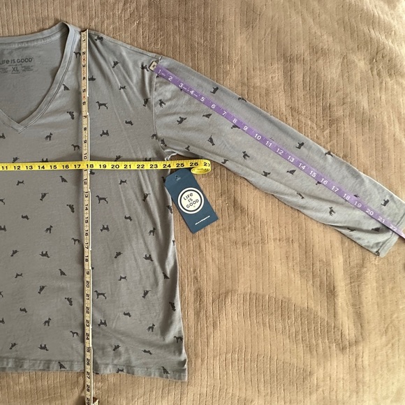 Life Is Good Light Gray V-Neck Shirt Dog Prints - Picture 5 of 11